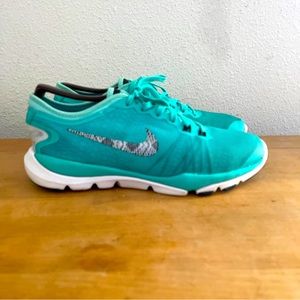 Nike Flex  Supreme TR4 Woman’s  Turquoise Running Shoe Sz 6 819027-300